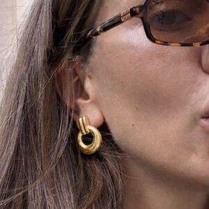 18K Gold Door Knocker Earrings (2017)